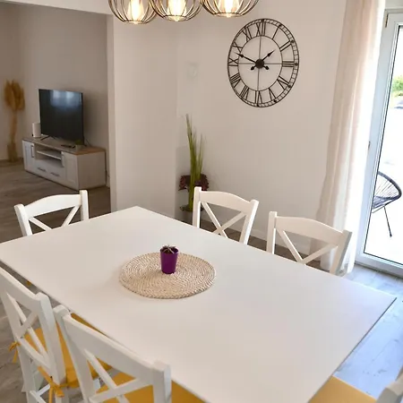 Apartment Milla